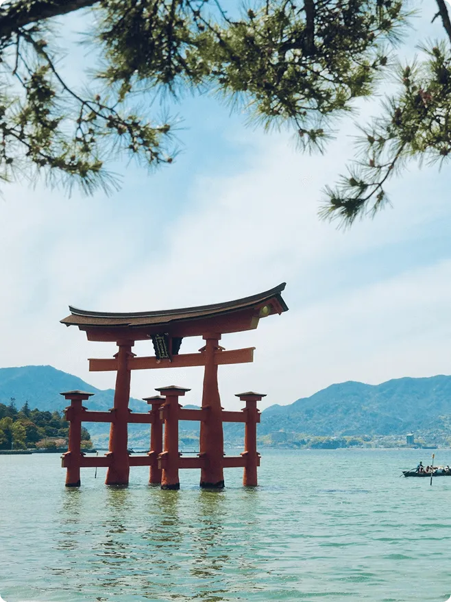 Itsukushima Shrine floating torii gate